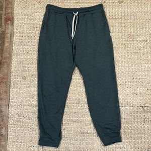 Vuori green joggers
